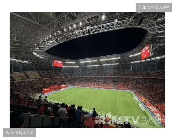 重庆铜梁龙主场迎战强敌防线承压